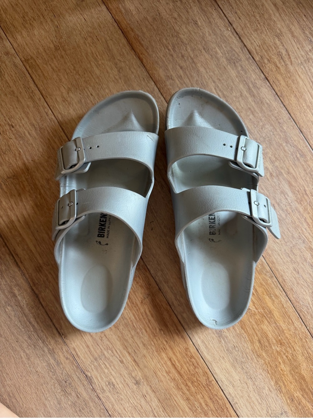 Birkenstock • Slide Sandals in Light Gray
